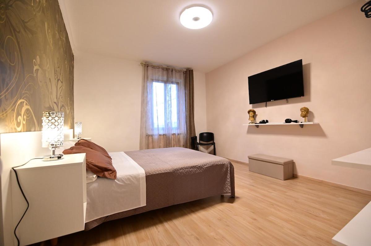 La Casa Di Odessa Bed and Breakfast Arcevia Exteriör bild